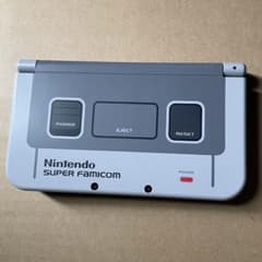 NEW ニンテンドー3DS LL スーパーファミコン エディションのサムネイル