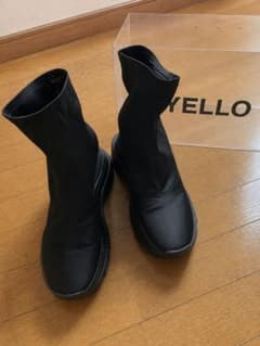 YELLO 厚底 ソックスブーツ ブラックのサムネイル