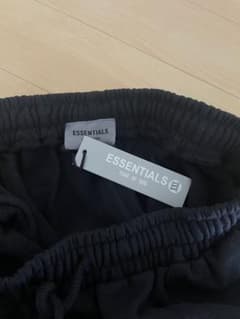 essentials 黒色スウェットパンツのサムネイル