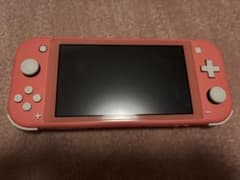 ニンテンドースイッチライト コーラルピンクのサムネイル
