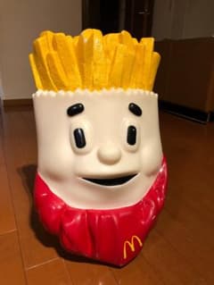 マクドナルドフレンチフライ ポテト 脚なし 椅子のサムネイル