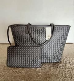 Yellowさま専用】 トリーバーチTORY BURCH トートバッグ - メルカリ