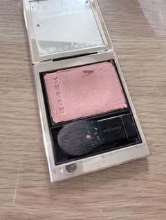 SUQQU メルティング パウダー ブラッシュ 04 澄色のサムネイル