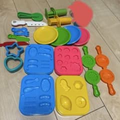 ねんど遊び　型　おままごとのサムネイル