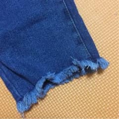 切りっぱなしジーンズのサムネイル