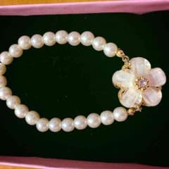 お花とパールのブレスレット♡のサムネイル