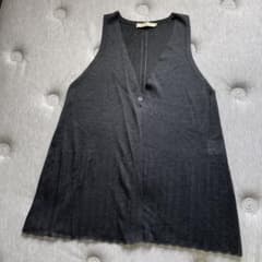 クロコダイル　透かし柄ジレのサムネイル