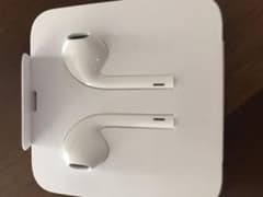 値下げ‼️iPhone付属品 純正イヤホン xsのサムネイル