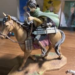 エレン  鎧の巨人 フィギュアのサムネイル