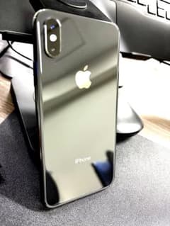 (美品) Apple iPhone Xs 64GB ブラックのサムネイル