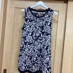 お値下げ⭐︎紺色　花柄　ノースリーブ　チュニックのサムネイル