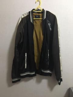 Bershka スカジャンのサムネイル