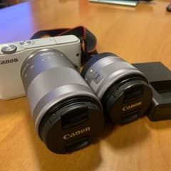 Canon EOS M10 ボディ WHのサムネイル
