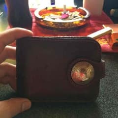 本革二つ折り財布  美品のサムネイル