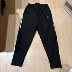 adidas 中綿入りピステパンツ