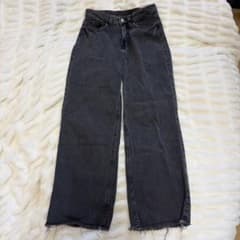 H&M ワイドハイデニム　38 ダメージデニムのサムネイル