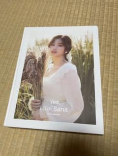 TWICE サナ　写真集　I AM SANAのサムネイル
