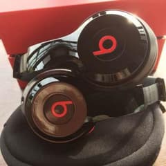 beats solo2 ヘッドフォン  2016年製    美品   ヘッドホンのサムネイル