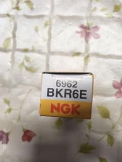 JHさん専用　NGK BKR6E 4本セット　スパークプラグのサムネイル