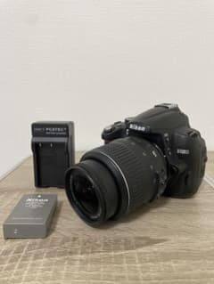 Nikon D5000 レンズキット 18-55mm VR バッテリー充電器付 Nikon D5000 レンズキット 18-55mm VR バッテリー充電器付 - メルカリ