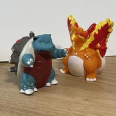 ポケモン ポケモンキッズ リザードン カメックス キョダイマックス 指