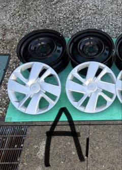 トヨタ ライズ 純正 スチールホイール ホイールキャップ付 セット販売B トヨタ ライズ 純正 スチールホイール ホイールキャップ付 セット販売A