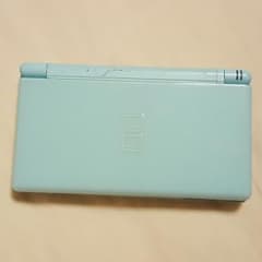 【値下げしました】ニンテンドーDS Lightのサムネイル