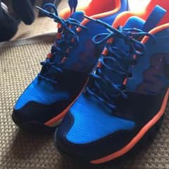 NIKEシューズ（青・オレンジ・28.5cm）のサムネイル