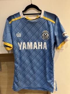 ジュビロ磐田　ユニフォーム　売り切り値段のサムネイル