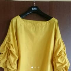 袖ふんわり上品ブラウスのサムネイル