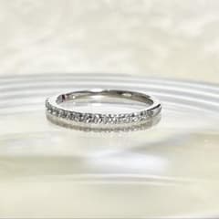 4°C プラチナ ダイヤ ルビー ハーフエタニティ リング - メルカリ