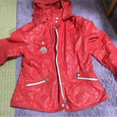 モンクレール☆赤ナイロンパーカのサムネイル