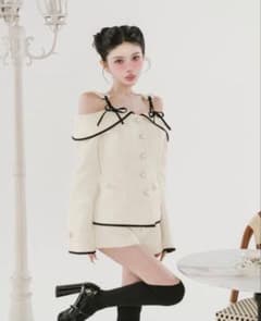 新品 Darich ボンディングツイードオフショルチュニック M - メルカリ