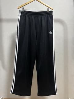 adidas アディカラー バギーフィット ファイヤーバードトラックパンツのサムネイル