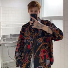 薄手　シャツ　ボタン　オーバーサイズ　チェーン　柄　韓国　夏のサムネイル