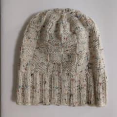 ハンドメイド　ニット帽子のサムネイル