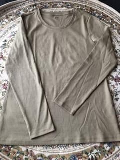 UNIQLO 未使用長袖カットソーのサムネイル