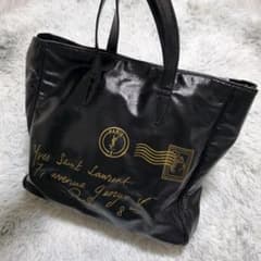 【YVES SAINT LAURENT】エナメルトートバッグ Yメールのサムネイル