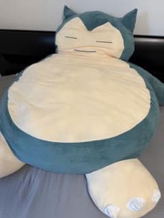 【超特大】カビゴン ぬいぐるみのサムネイル