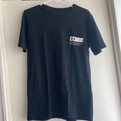 アンダーアーマー　Tシャツのサムネイル