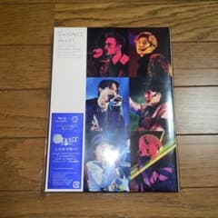 SixTONES on eST 初回盤のサムネイル