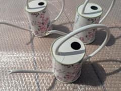 花柄金属製じょうろ　3個セットのサムネイル