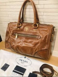 ♡最終値下　美品　プラダ PRADA ショルダーバック　トートバッグ　証明書ありのサムネイル