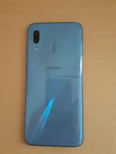 Galaxy A30 ブルーのサムネイル
