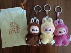 THE MONSTERS PIN FOR LOVE ラブブ 3種 - メルカリ