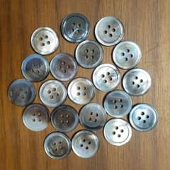 黒蝶貝ボタン丸20mm4つ穴 20個のサムネイル
