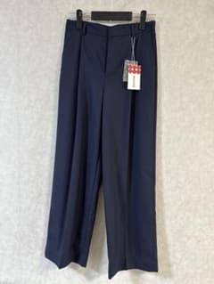【新品】DOCLASSE ネイビー ワイドパンツのサムネイル