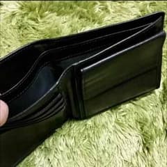 BVLGARI二つ折り財布のサムネイル