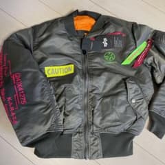 24カラッツ／ALPHA INDUSTRIES MA-1のサムネイル