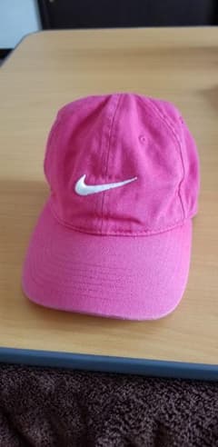 小学生　女子　NIKE ナイキ キャップ　名前記載ありのサムネイル